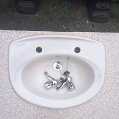 shanks  & counter top and 2 toilet seats