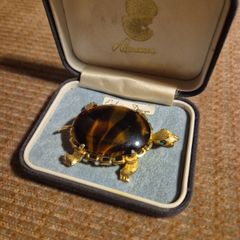 Rare Find Vintage Glass Turtle Brooch and Pendant