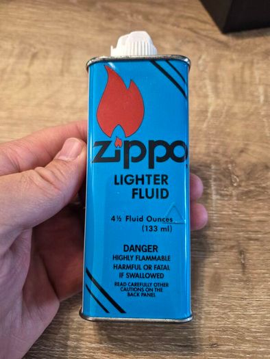zippo lighter gift set from 1994 - like new
