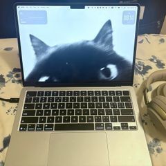 Macbook Air M4 13 inch 16GB 256GB  Still Under Warranty