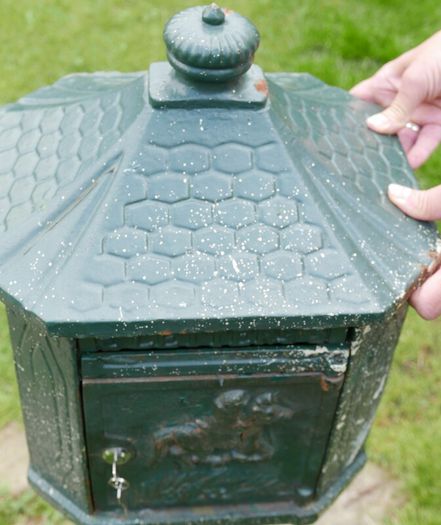 Cast Iron Freestanding Pole Post Box