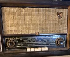 antique radio