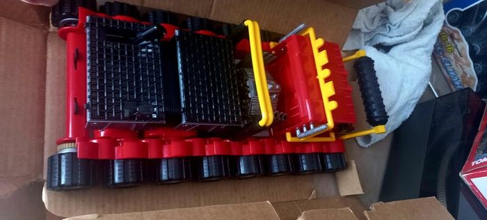 Vintage 80s toy Monster machine Giant 16 Wheels Power Rig