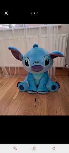 giant talking stitch