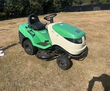 Tractor lawnmower