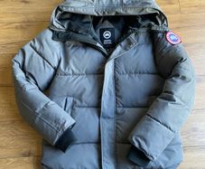 canada goose MacMillan