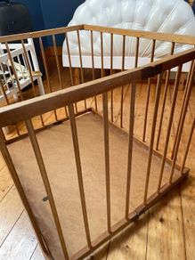 Vintage play-pen