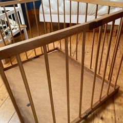 Vintage play-pen