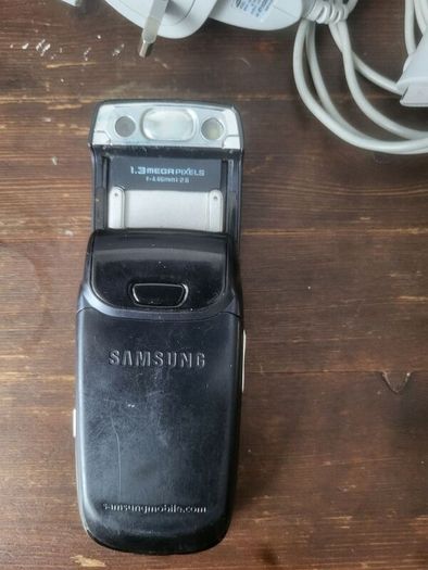 samsung d500