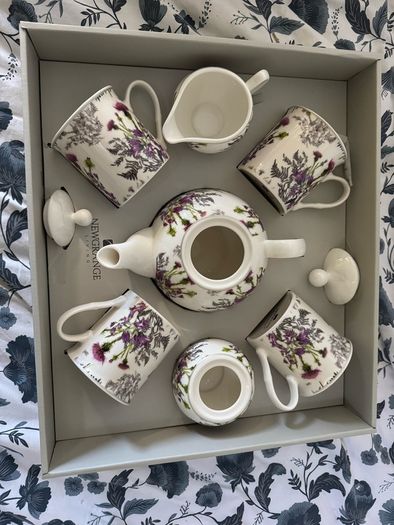 Newgrange Living Thistle Collection Tea Set