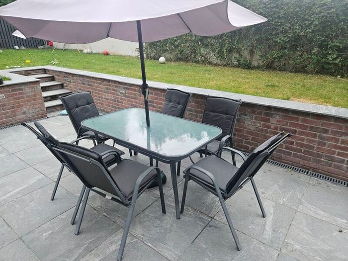 6 seater patio set and parasol