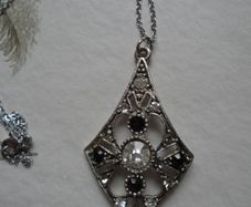 Pendant ,stainless steel chain,Fashion jewellery.Gift