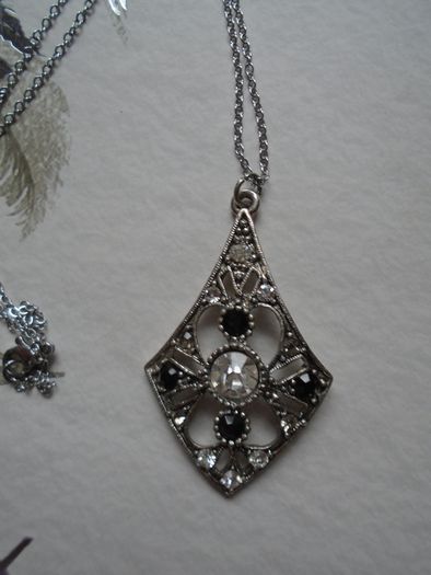 Pendant ,stainless steel chain,Fashion jewellery.Gift