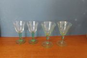 Two Pairs of Fabulous Vintage Cocktail/Liqueur/Small Wine Glasses in Clear and Green Glass, Unknown Makers, but Quality Hand Blown Glass