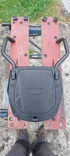 XT660 Givi rails and plate