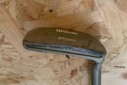 Wilson staff chipper golf club (Rh)