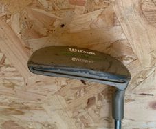 Wilson staff chipper golf club (Rh)