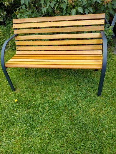 garden bench