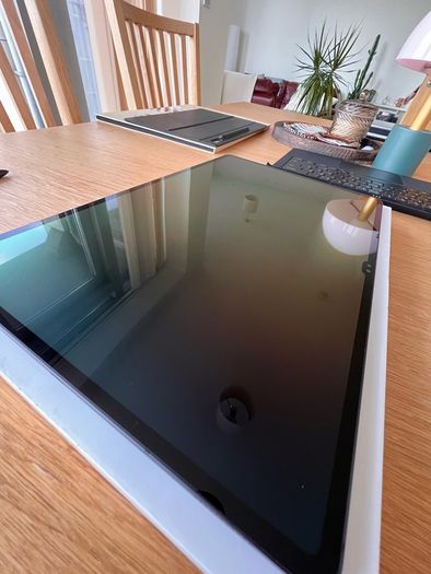 Samsung Tab S8 Ultra + Case and Keyboard