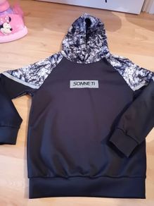 Sonneti Hoody Age 12-13 yrs