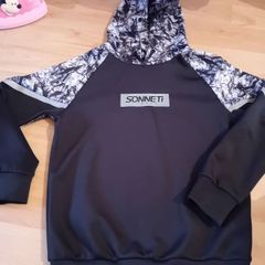 Sonneti Hoody Age 12-13 yrs