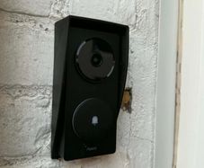 Rain Cover and Speaker Hub Wall Mount for the Aqara G4 / G410 Doorbells
