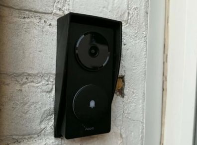 Rain Cover and Speaker Hub Wall Mount for the Aqara G4 / G410 Doorbells