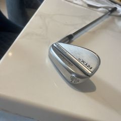 Cleveland rtx6 zipcore 46 degree wedge