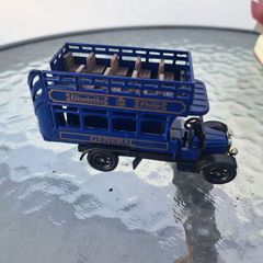 old buss model