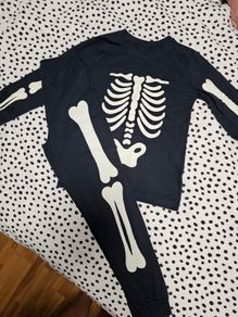 Halloween tracksuit for age 9-10.Brand new