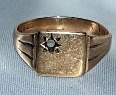 Vintage Solid Gold Signet Ring Starburst Design (2.75g)