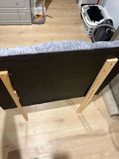 headboard