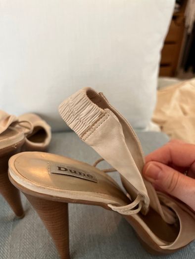 High shoes