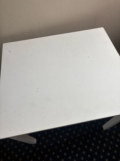 Kids table and chairs