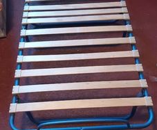 Fold up metal single bed