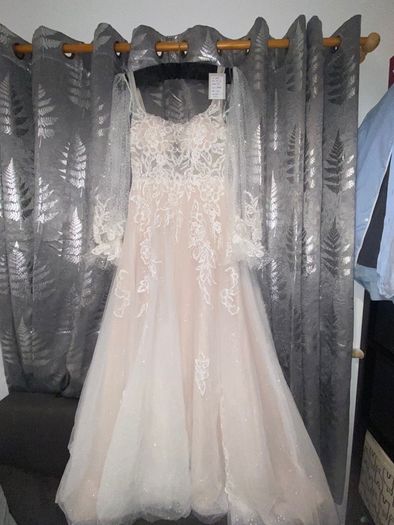 wedding dress