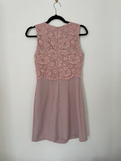 NEW WITH TAGS Pink lace miss selfridge dress size 8