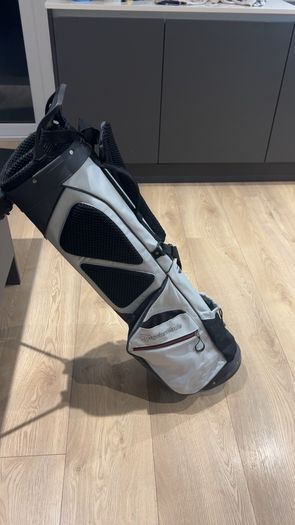 Taylormade R7 Irons and Taylormade stand Bag