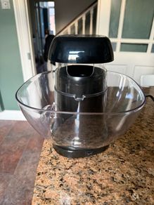 Popcorn maker