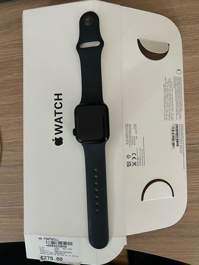 Apple Watch SE 2 - Almost New