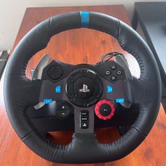Logitech G29 Driving Force Steering Wheel and Pedals