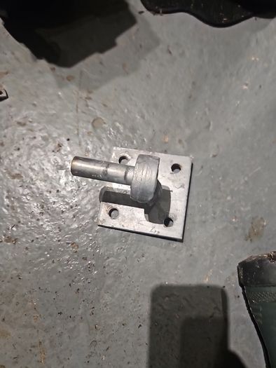 hook and band hinges with recevers
