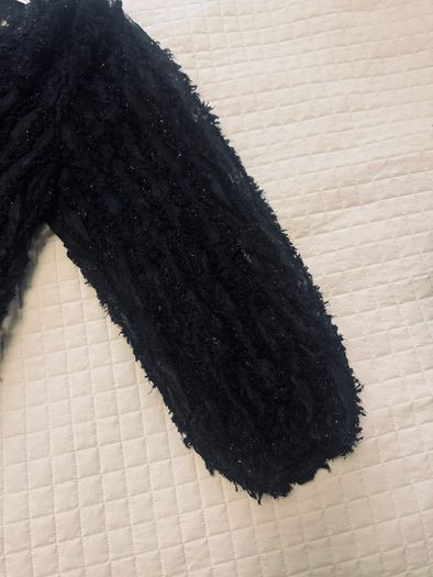 Gallery black fuzzy textured top XL