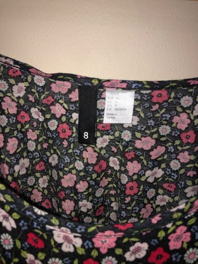 Floral top (size 8)