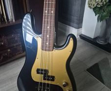 Fender Precision Special Deluxe Bass