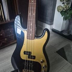 Fender Precision Special Deluxe Bass