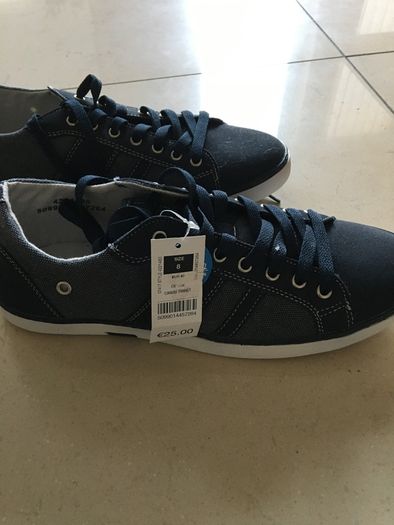 New Men's Casual Shoes Size UK8