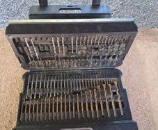 Drill bit set