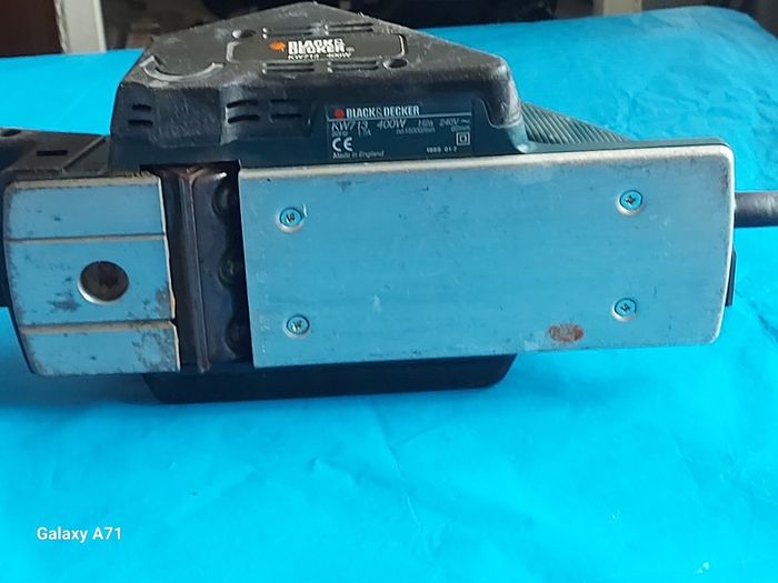 BLACK & DECKER KW713 Planer 400W in excellent condition, working perfect