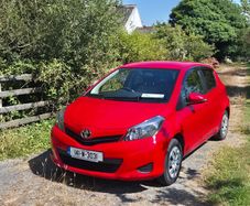 2014 Toyota Vitz (Yaris) 1.3 Auto  40k km